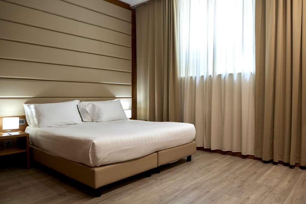 Occidental Aurelia Hotel Rome Room photo