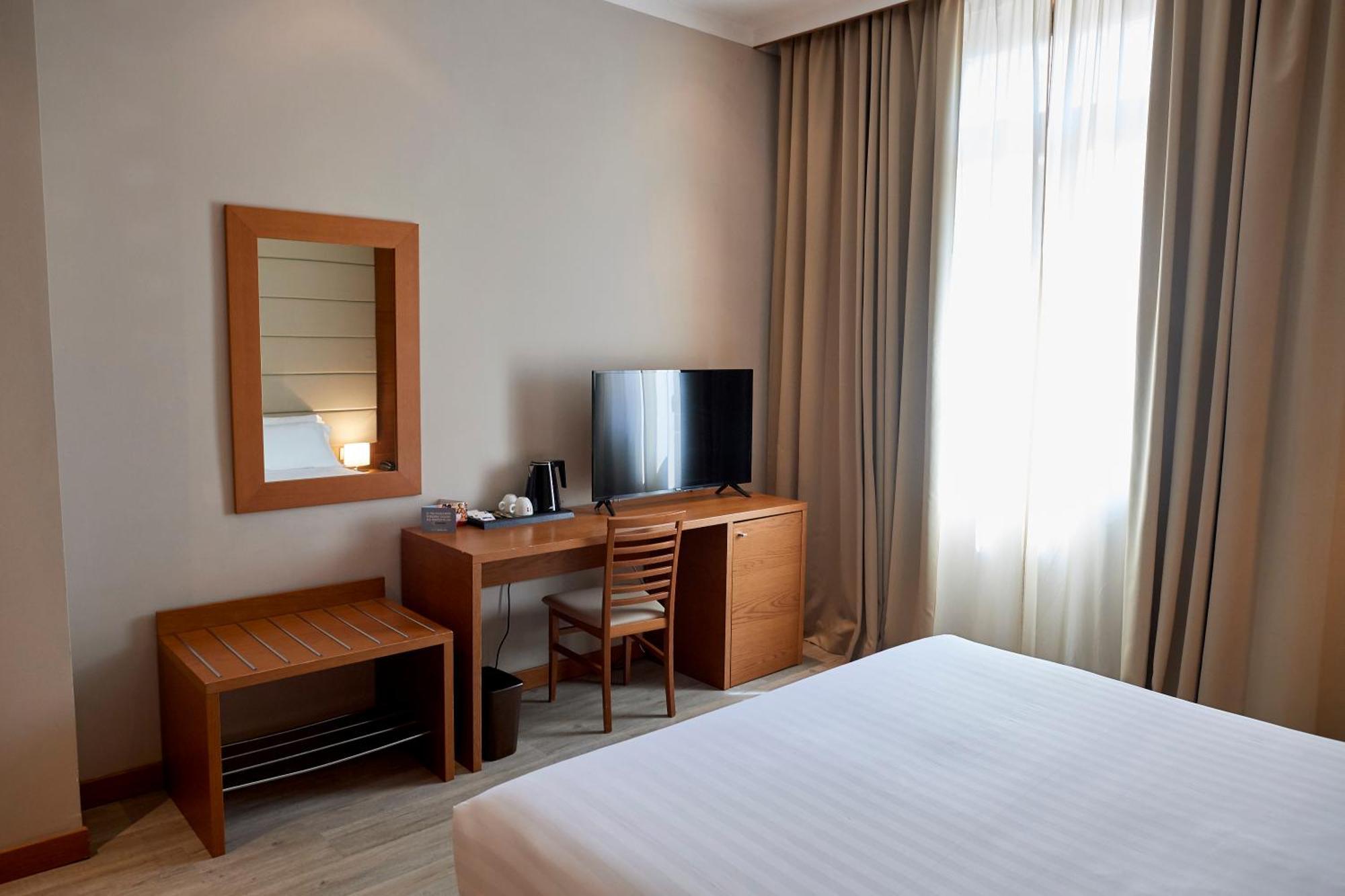 Occidental Aurelia Hotel Rome Exterior photo